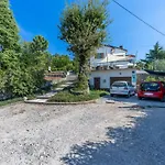 Appartement Vacation Helga By Interhome