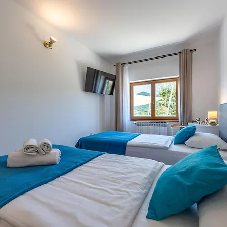 Apartment Vacation Helga By Interhome