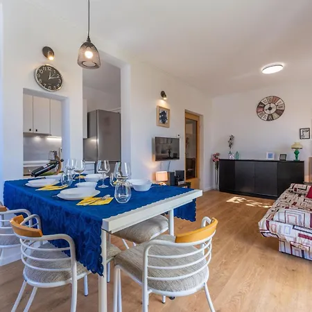 Apartment Vacation Helga By Interhome