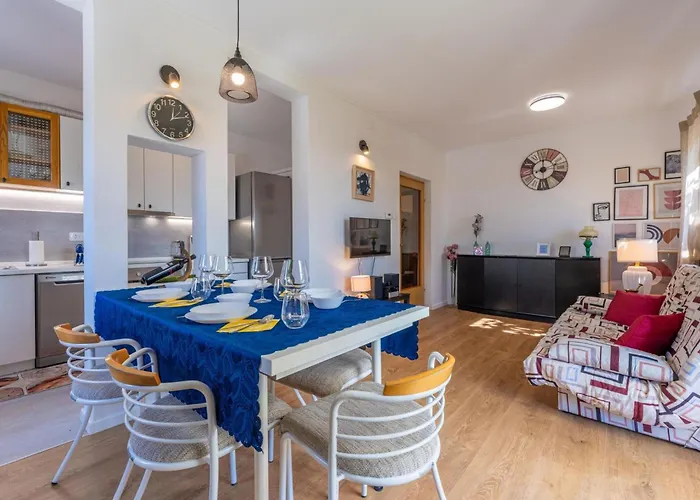 Apartment Vacation Helga By Interhome